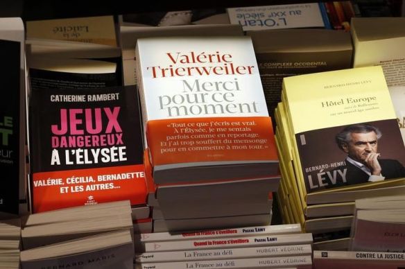 674857-the-book-merci-pour-ce-moment-written-by-french-president-hollande-s-former-companion-trierweiler-is